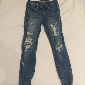 American Eagle Outfitters stretchy ripped jeans size 4 woman's
